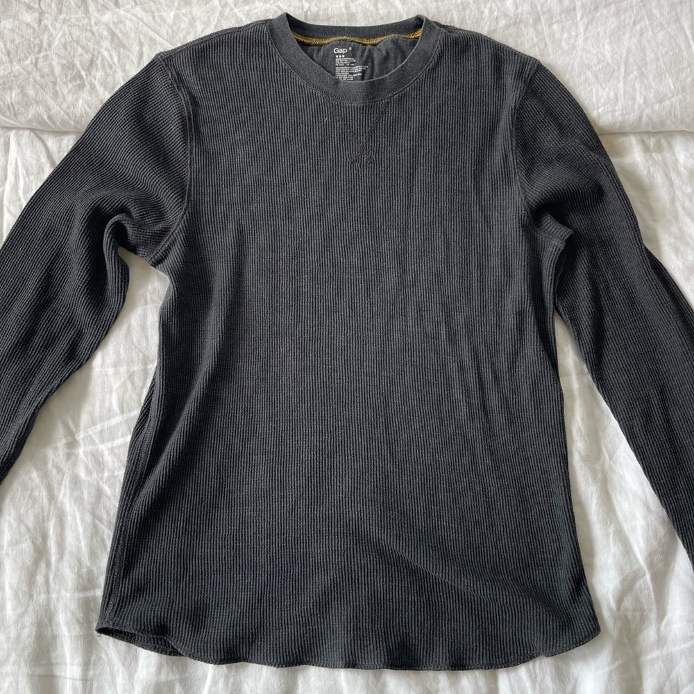 GAP Men's Charcoal Crewneck Sweater